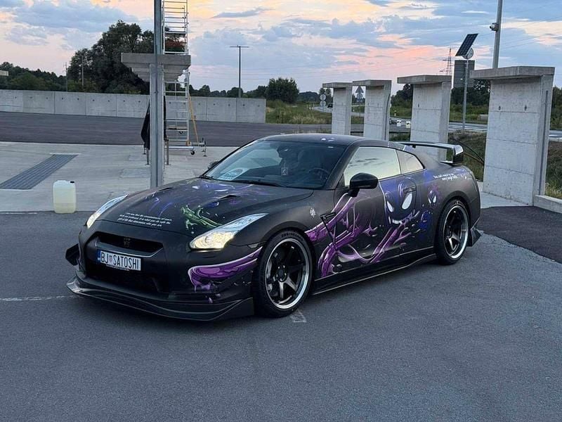 Schwarz Gebraucht 2010 Nissan GT-R GT Coupé | 90.000 € - Bild 1/4