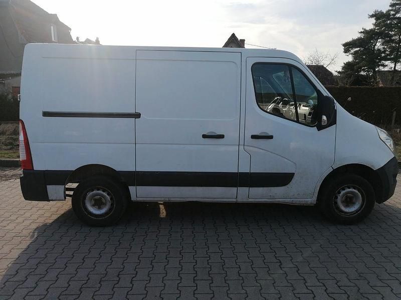 Gebraucht Renault Master 101 PS (74 kW) 2013 Weiß Limousine
