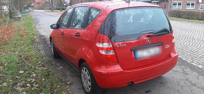 Second-hand Mercedes A150 2006 Roșu Berlinǎ