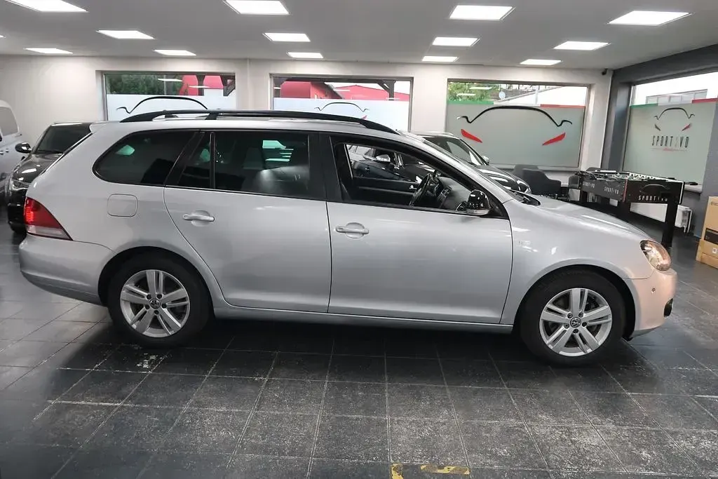 Gebraucht VW Golf VI Match 122 PS (89 kW) 2012 Silber Kleinwagen