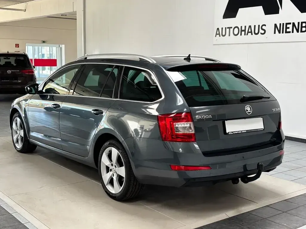 Gebraucht Skoda Octavia 150 PS (110 kW) 2014 Grau Kombi
