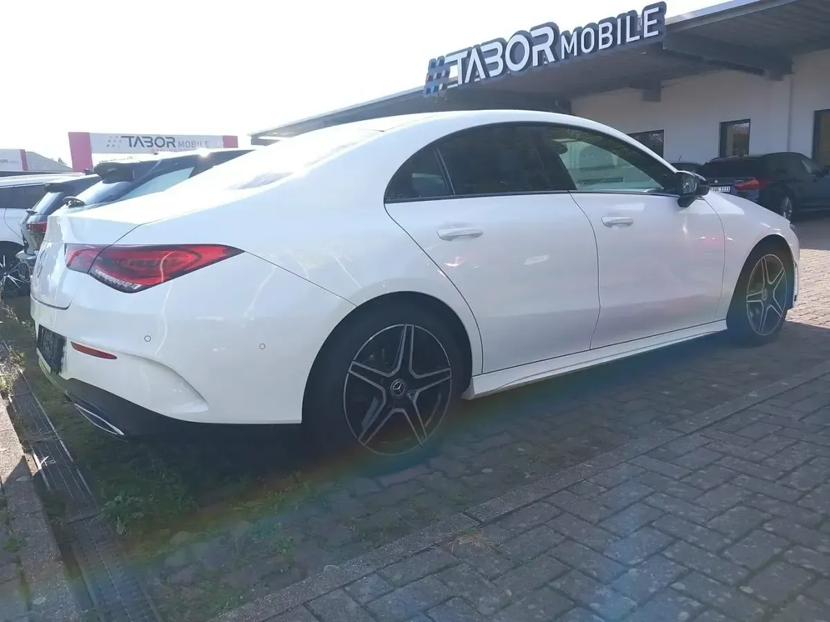 Gebraucht Mercedes CLA200 AMG line 163 PS (119 kW) 2022 Polarweiß Limousine