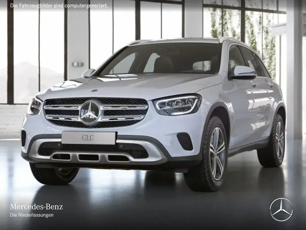 Gebraucht Mercedes GLC300e 194 PS (142 kW) 2021 Weiß SUV