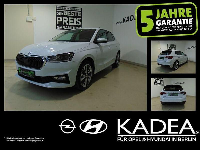 Moonweiss (metallic) Gebraucht 2021 Skoda Fabia Limousine | 16.990 € (Fairer Preis) - Bild 1/4