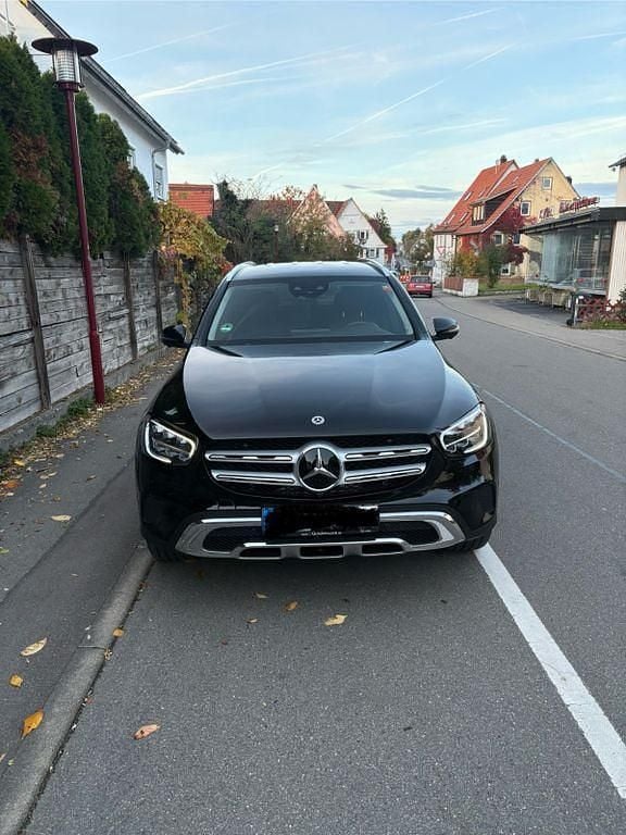 Schwarz Gebraucht 2022 Mercedes GLC300e SUV | 34.000 € (Superpreis) - Bild 1/4