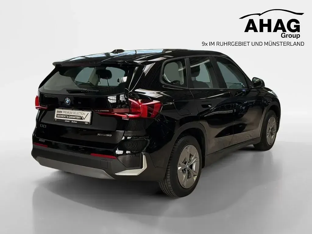 Gebraucht BMW iX1 Performance 230 kW (313 PS) 2023 Schwarz SUV