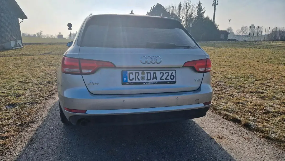 Gebraucht Audi A4 150 PS (110 kW) 2016 Grau Kombi