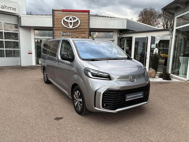 Gebraucht Toyota Proace 177 PS (130 kW) 2025 Silber Van / Kleinbus