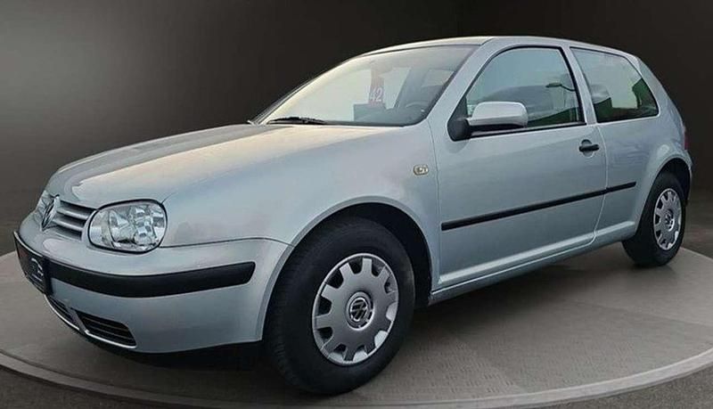 Silber Gebraucht 1999 VW Golf IV Limousine | 3.500 € (Teuer) - Bild 1/2