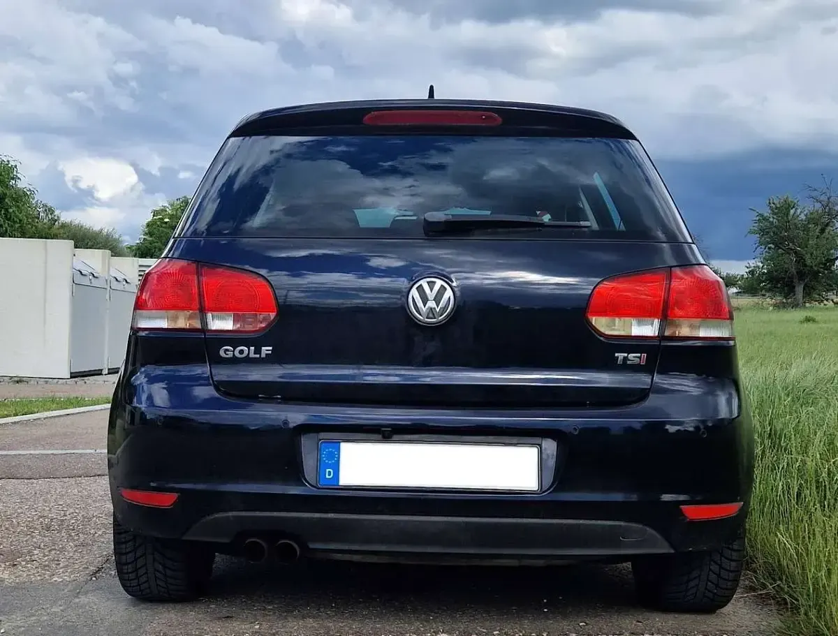 Gebraucht VW Golf VI Style 122 PS (89 kW) 2011 Blau Kleinwagen
