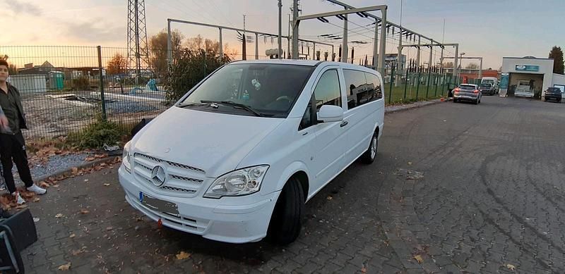 Weiß Gebraucht 2011 Mercedes Vito Van | 9.500 € - Bild 1/4