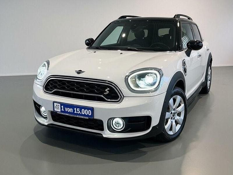 Weiss Gebraucht 2020 Mini Cooper Countryman SUV | 23.750 € (Fairer Preis) - Bild 1/4
