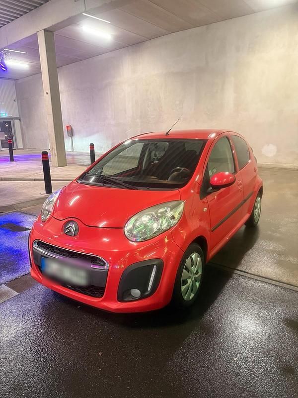 Gebraucht Citroën C1 Exclusive 50 PS (36 kW) 2013 Rot Kleinwagen