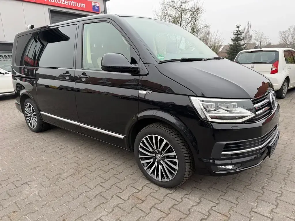 Gebraucht VW Multivan Highline 204 PS (150 kW) 2016 Schwarz Van / Kleinbus