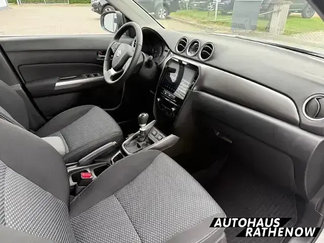 Neu Suzuki Vitara Comfort 129 PS (94 kW) 2026 Silky silver SUV
