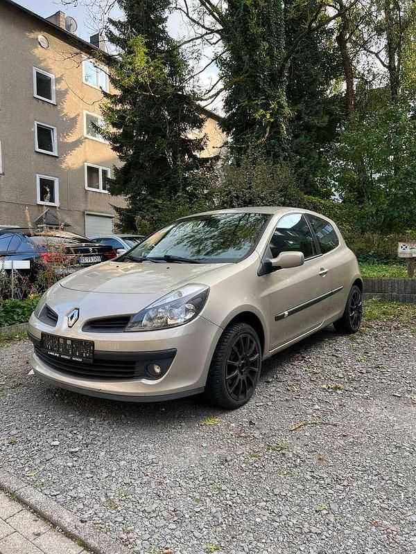 Beige Gebraucht 2006 Renault Clio II Campus Kleinwagen | 2.799 € (Fairer Preis) - Bild 1/4