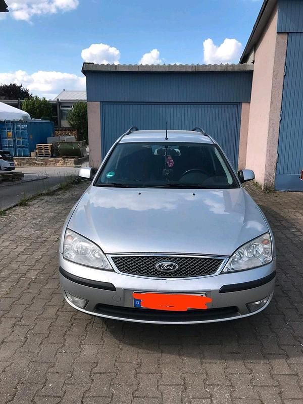 Grau Gebraucht 2004 Ford Mondeo Kombi | 1.350 € - Bild 1/4