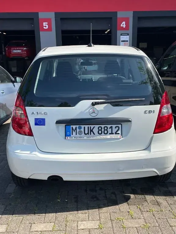 Gebraucht Mercedes A160 82 PS (60 kW) 2008 Weiß Limousine