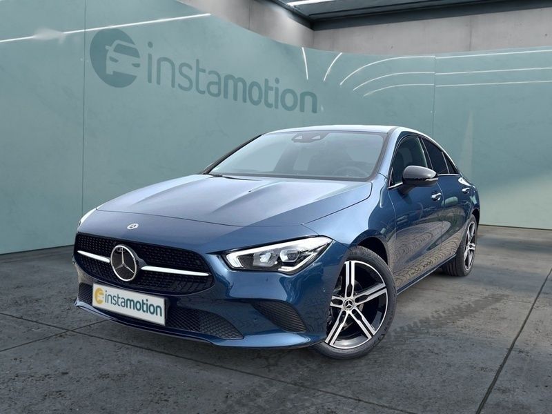Blau Gebraucht 2022 Mercedes CLA180 Progressive Limousine | 43.200 € - Bild 1/4