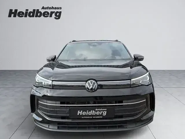 Gebraucht VW Tiguan Goal 150 PS (110 kW) 2025 Grenadillschwarz SUV