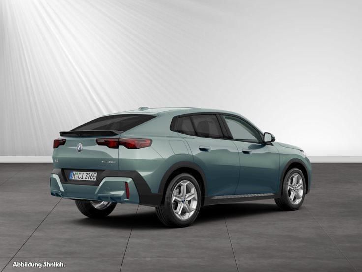 Gebraucht BMW X2 163 PS (119 kW) 2025 Cape york grün metallic SUV