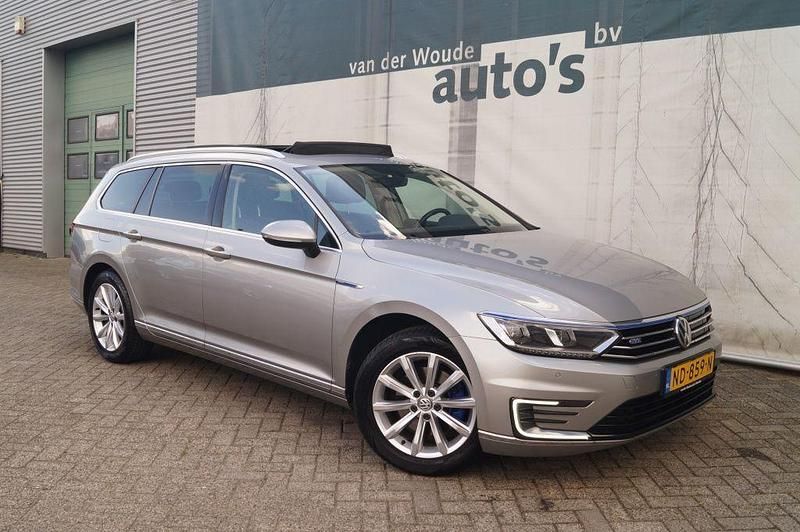 Gebraucht VW Passat GTE 156 PS (114 kW) 2016 Grau Kombi