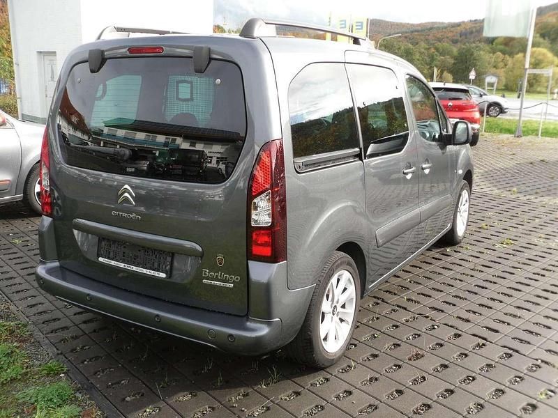 Gebraucht Citroën Berlingo PureTech 110 PS (80 kW) 2017 Grau Van / Kleinbus