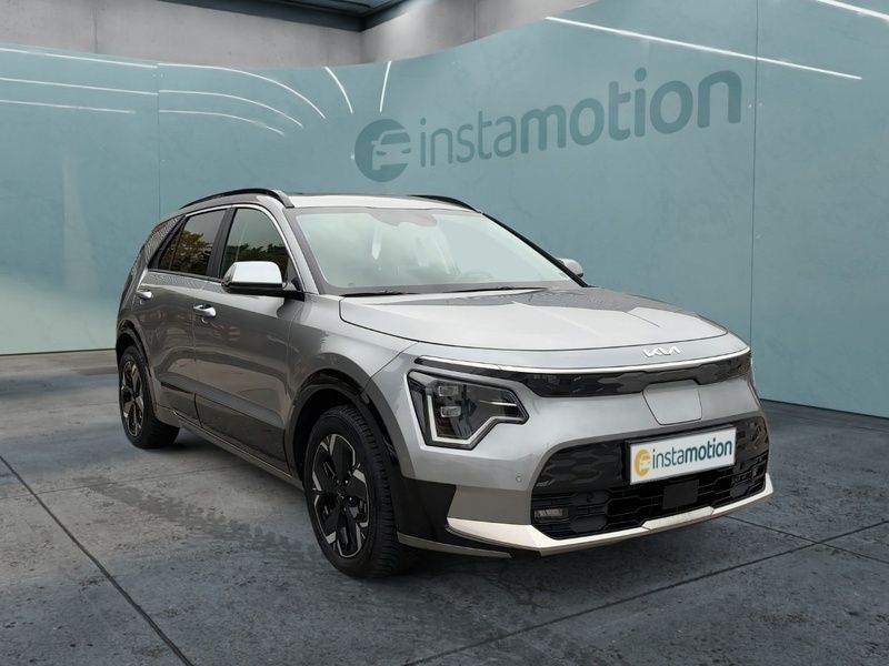 Grau Gebraucht 2024 Kia e-Niro Inspiration SUV | 38.630 € - Bild 1/4