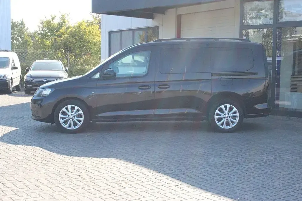 Gebraucht VW Caddy Maxi Life 122 PS (89 kW) 2022 Schwarz Van / Kleinbus