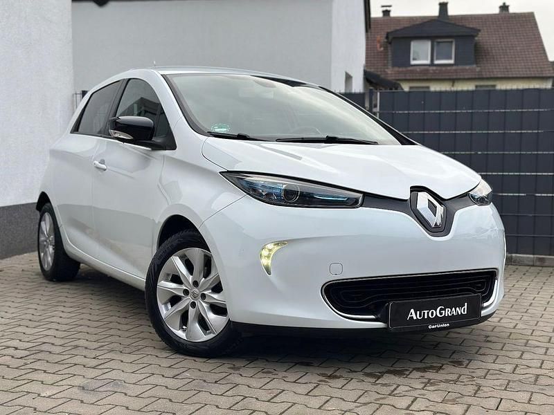 Weiß Gebraucht 2016 Renault Zoe Intens Kleinwagen | 8.800 € (Etwas zu teuer) - Bild 1/4