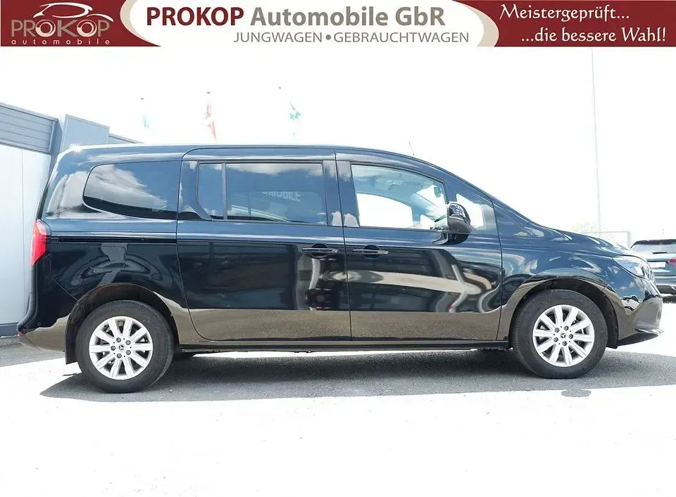 Gebraucht Mercedes T180 Edition 131 PS (96 kW) 2025 Schwarz Van / Kleinbus