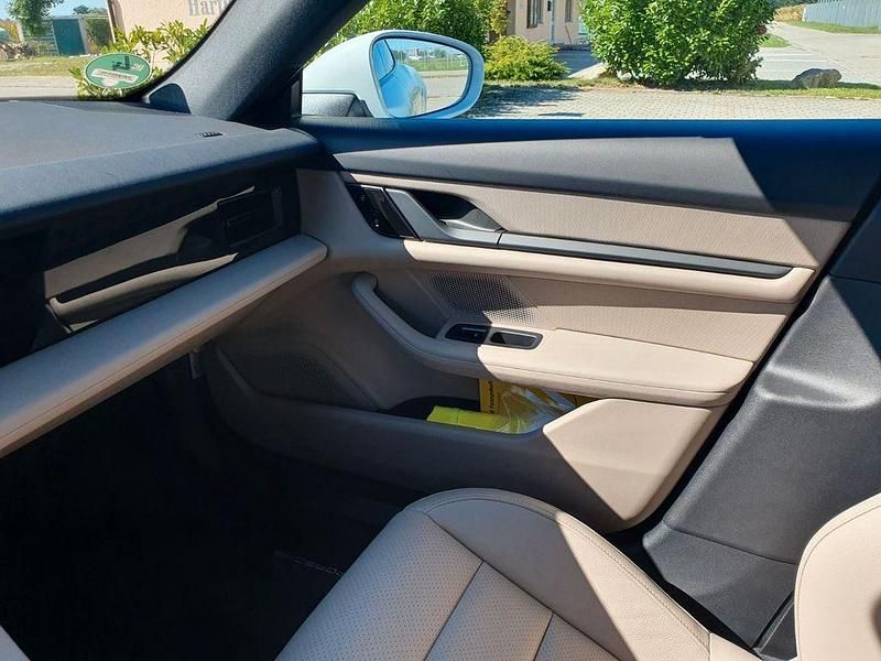 Gebraucht Porsche Taycan 350 kW (476 PS) 2022 Weiß Limousine