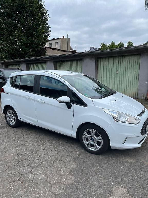Weiß Gebraucht 2015 Ford B-MAX SYNC Edition Van / Kleinbus | 5.900 € (Guter Preis) - Bild 1/4