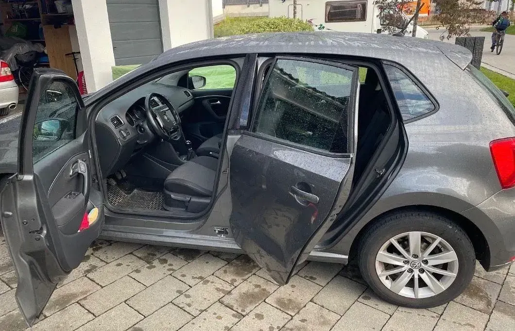 Gebraucht VW Polo Highline 90 PS (66 kW) 2016 Grau Kleinwagen