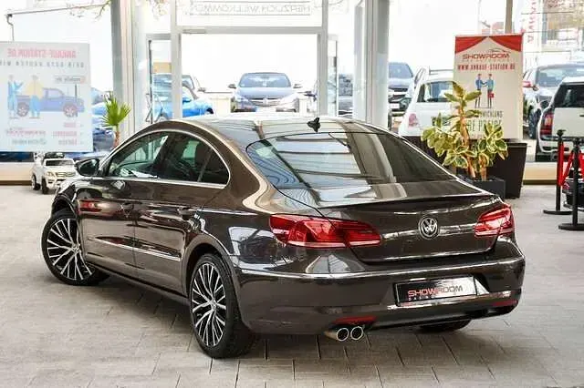 Second-hand VW CC 140 CP (102 kW) 2013 Negru Berlinǎ