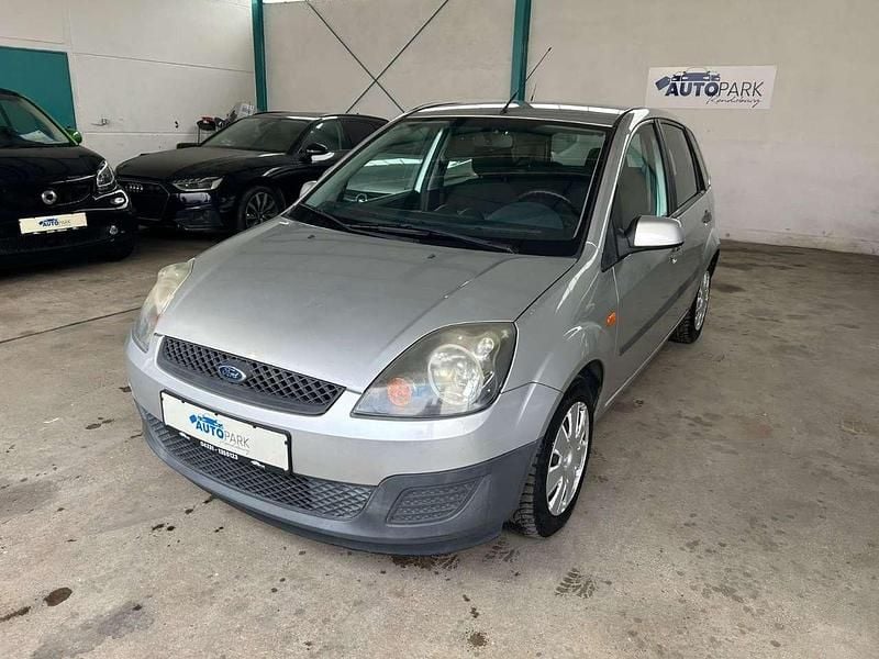 Silber Gebraucht 2006 Ford Fiesta Kleinwagen | 480 € (Superpreis) - Bild 1/4