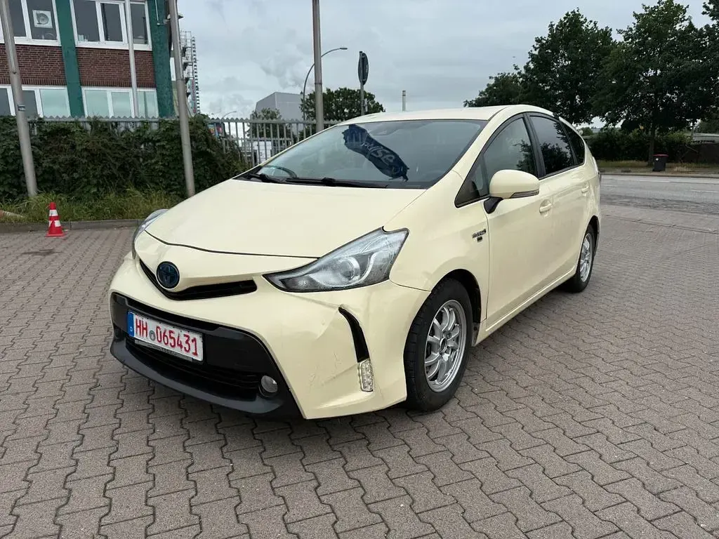 Gebraucht Toyota Prius+ 99 PS (72 kW) 2018 Weiß Van / Kleinbus