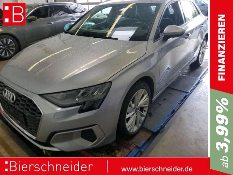 Silber Gebraucht 2022 Audi A3 Sportback Advanced Limousine | 26.850 € (Fairer Preis) - Bild 1/3