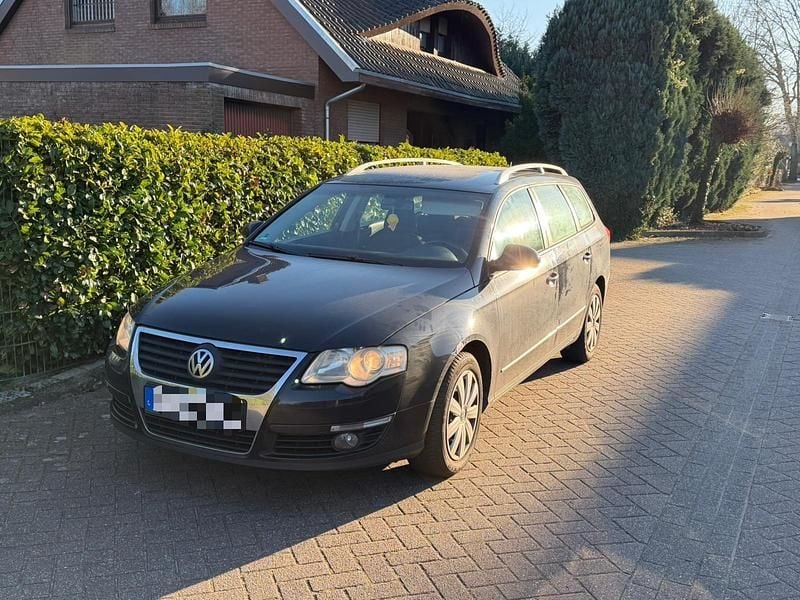Schwarz Gebraucht 2006 VW Passat Kombi | 1.100 € (Superpreis) - Bild 1/4