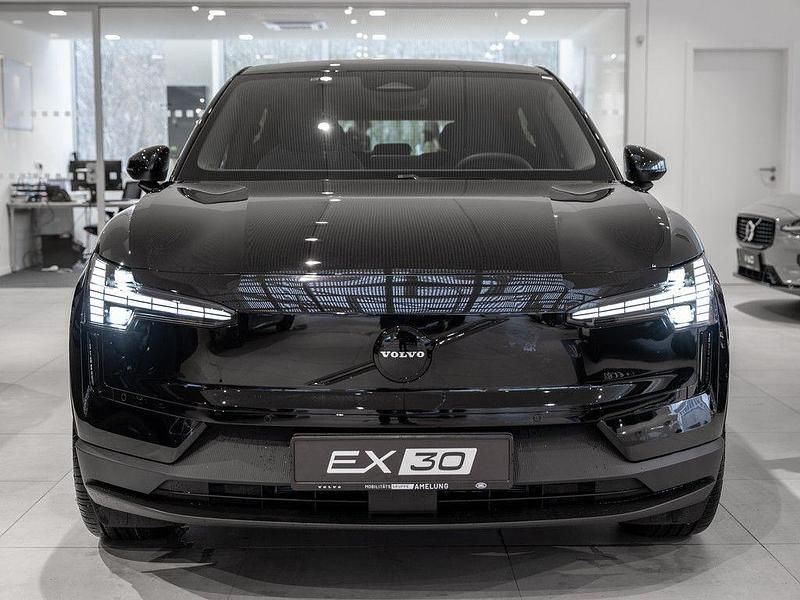 Nowe Volvo EX30 Single Motor Extended Range 200 kW (272 KM) 2026 Czarny SUV