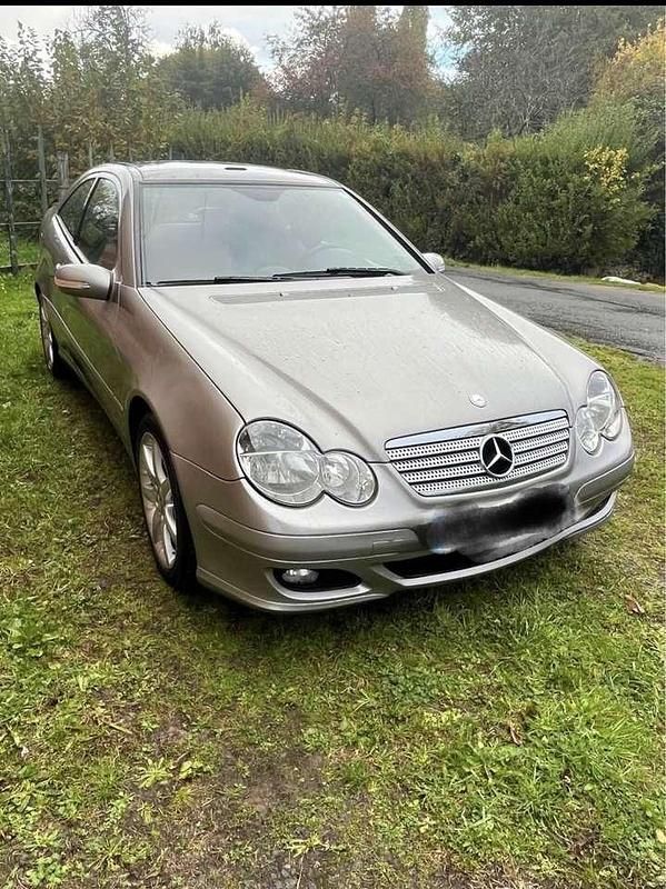Gebraucht 2007 Mercedes C220 Coupé | 5.500 € - Bild 1/4
