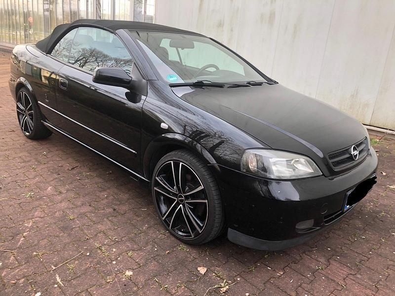 Gebraucht Opel Astra Cabriolet 125 PS (91 kW) 2003 Schwarz Cabrio