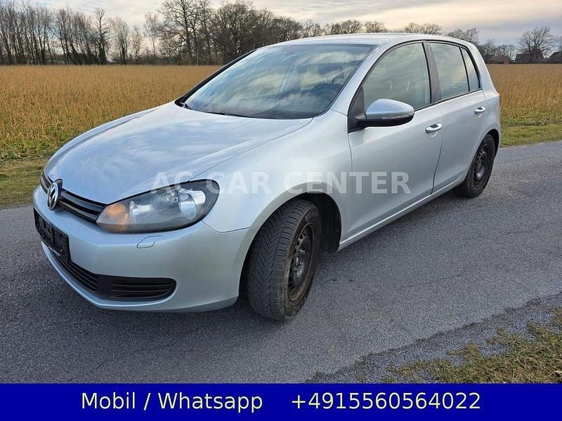 Gebraucht VW Golf VII Trendline 105 PS (77 kW) 2012 Silber Limousine