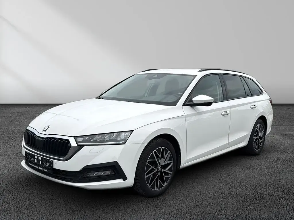 Gebraucht Skoda Octavia Ambition 116 PS (85 kW) 2023 Weiß Kombi
