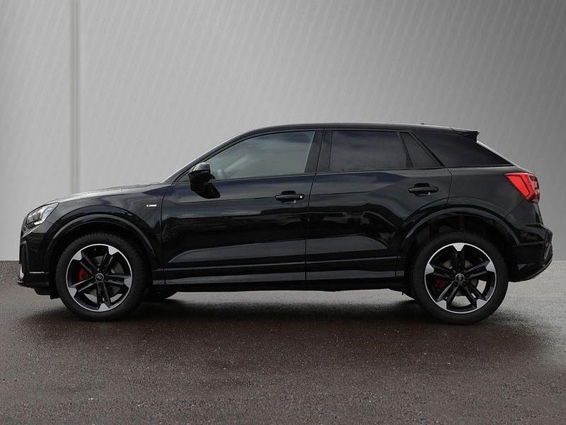 Gebraucht Audi Q2 S-Line 150 PS (110 kW) 2025 Schwarz SUV