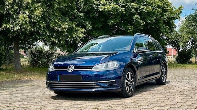 Blau Gebraucht 2019 VW Golf VII IQ Drive Kombi | 10.900 € (Guter Preis) - Bild 1/4