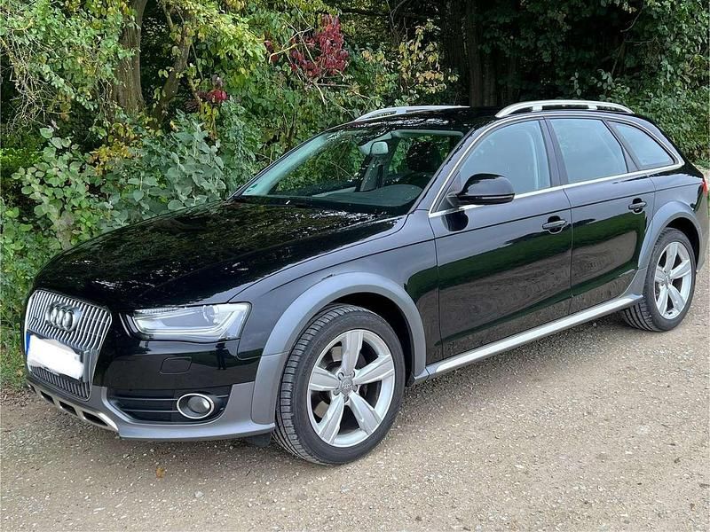 Schwarz Gebraucht 2012 Audi A4 Allroad Kombi | 11.700 € (Fairer Preis) - Bild 1/4
