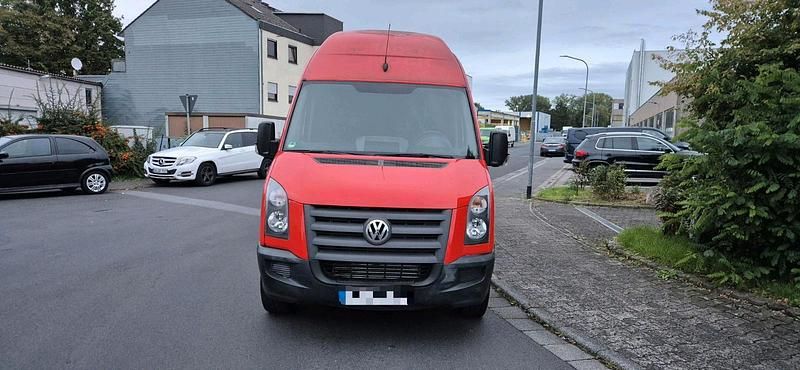 Rot Gebraucht 2008 VW Crafter Van | 7.990 € (Etwas zu teuer) - Bild 1/4