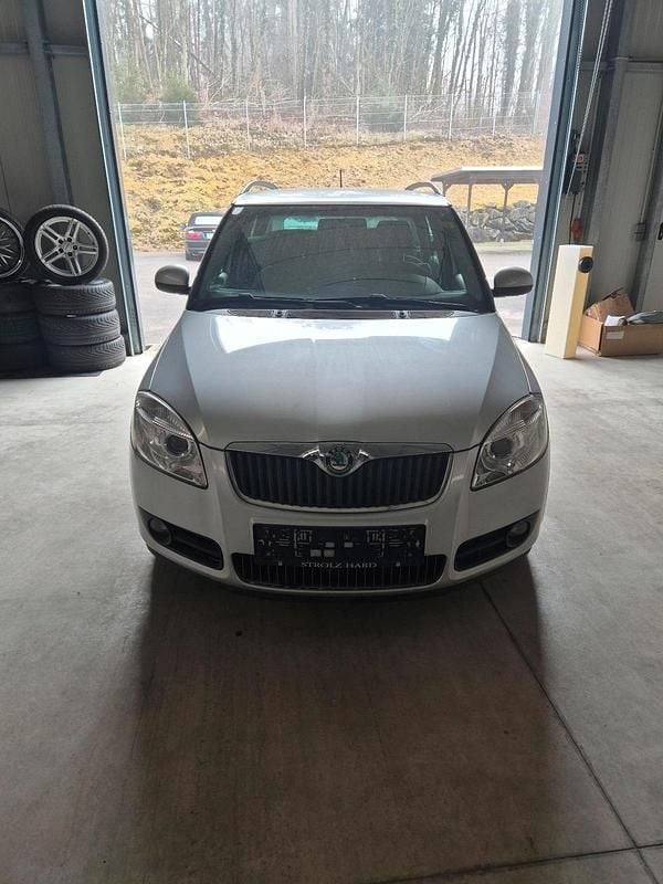 Gebraucht Skoda Fabia 65 PS (47 kW) 2009 Grau Kombi