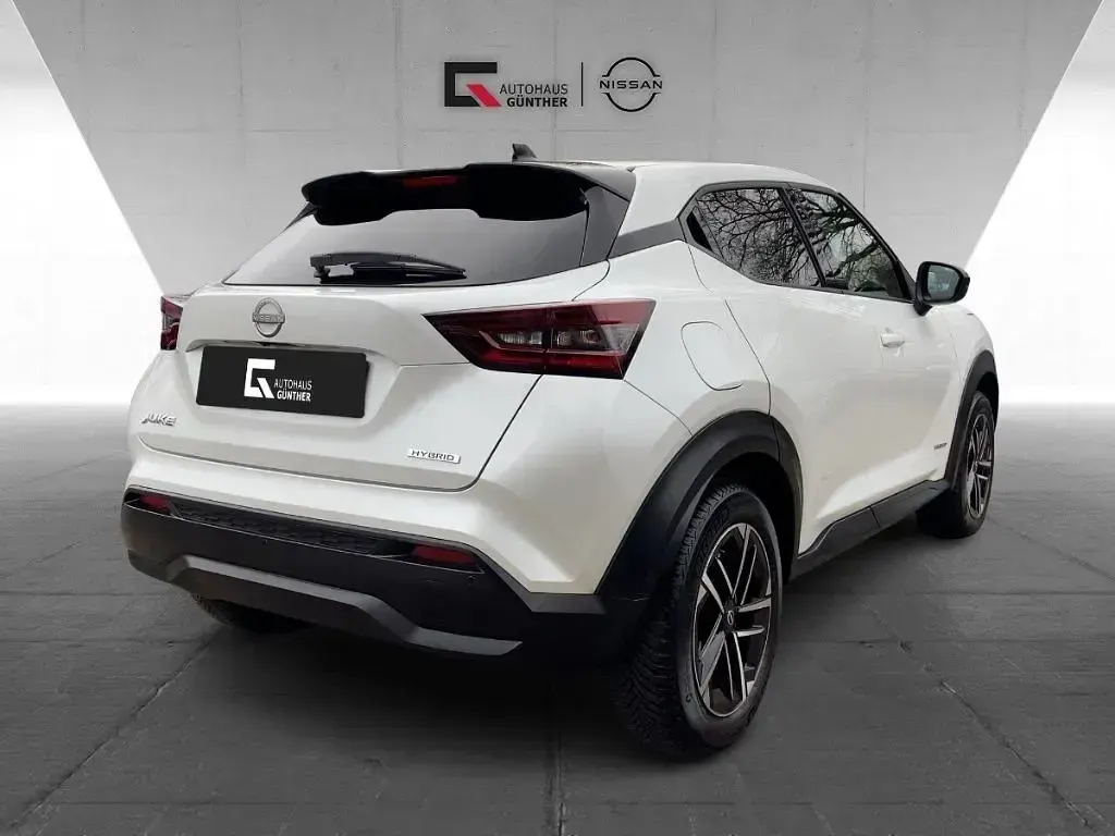 Second-hand Nissan Juke N-Connecta 143 CP (105 kW) 2024 Alb SUV